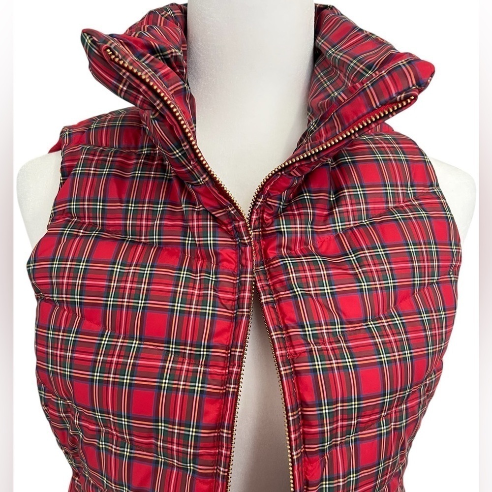Talbots Down-Fill Puffer Vest – Cheerful Plaid – Petite Small
Cozy Lightweight - Picture 11 of 12